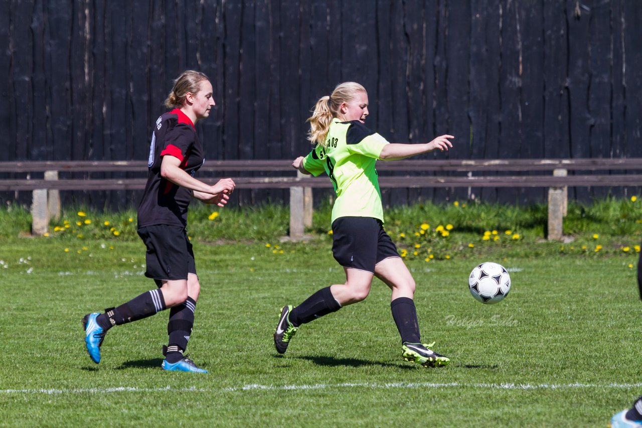 Bild 194 - Frauen SV Frisia 03 Risum Lindholm - Heider SV : Ergebnis: 8:0